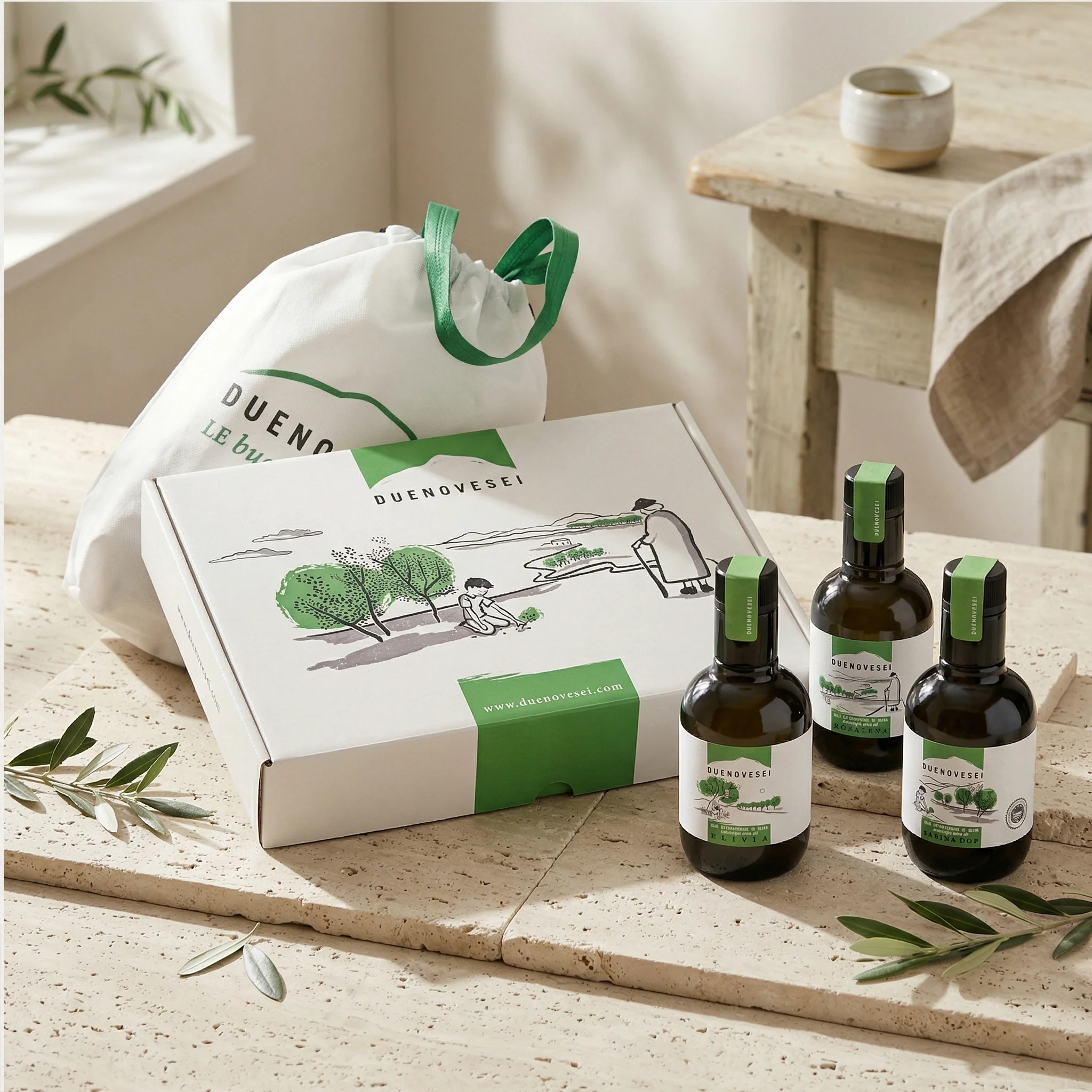Gift Box I Blend DUENOVESEI: oli extravergine Elivia, Rosalena e Sabina DOP con scatola illustrata e sacchetto